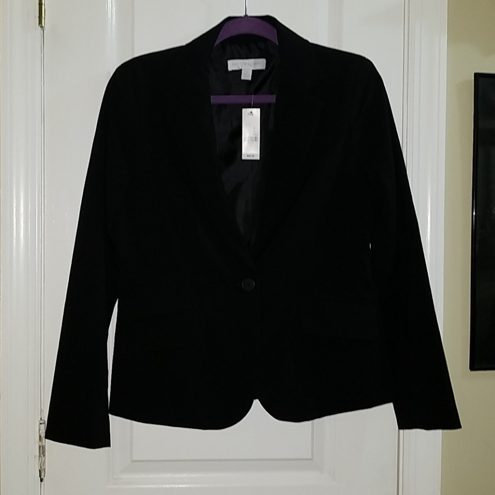 Women's black suit jacket size 8 NY& co